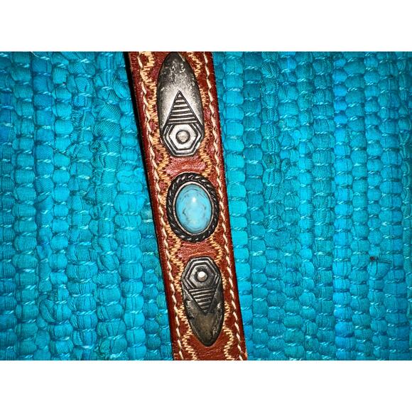 VINTAGE 80\'s STITCHED STUDDED LEATHER BELT W/ TURQUOISE STONES